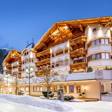 Trofana Royal 5 Hotel Ишгъл Екстериор снимка
