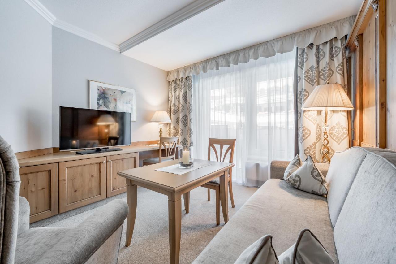 Trofana Royal 5 Hotel Ишгъл Екстериор снимка