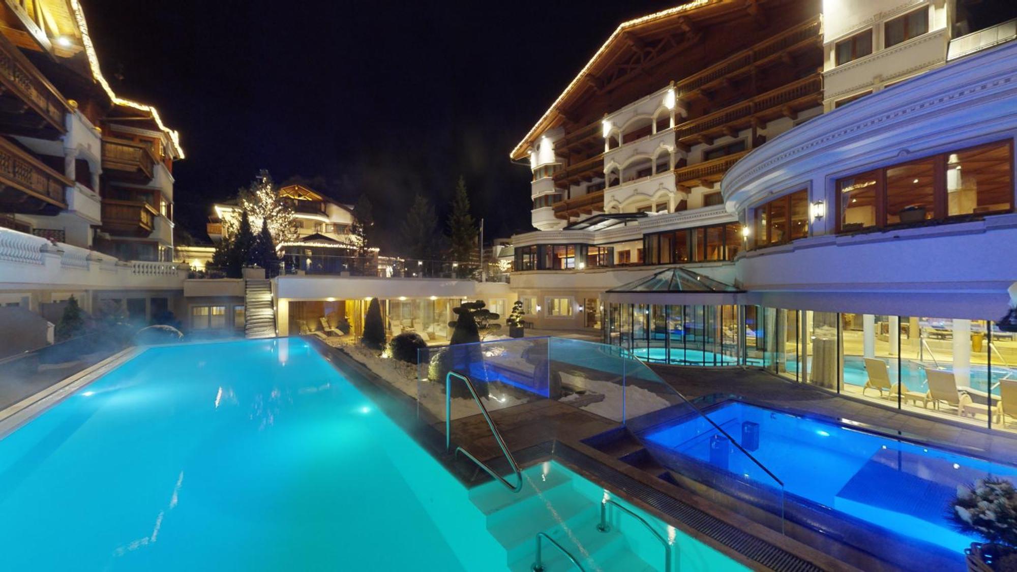 Trofana Royal 5 Hotel Ишгъл Екстериор снимка