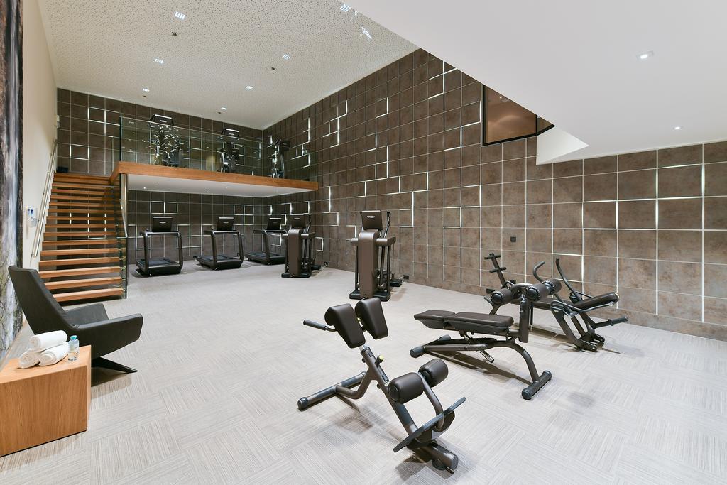 Trofana Royal 5 Hotel Ишгъл Екстериор снимка