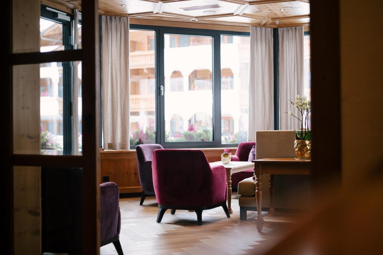 Trofana Royal 5 Hotel Ишгъл Екстериор снимка